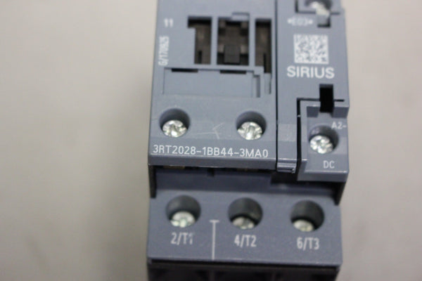 SIEMENS SIRIUS  3RT2028-1BB44-3MA0 CONTACTOR MODULE