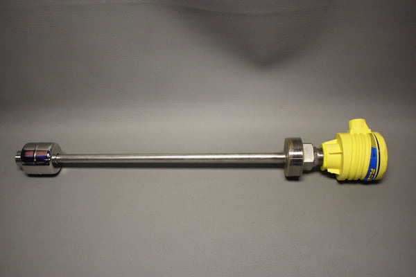 UNUSED FLOWLINE 16" FLOAT LIQUID LEVEL TRANSMITTER LV55-S001