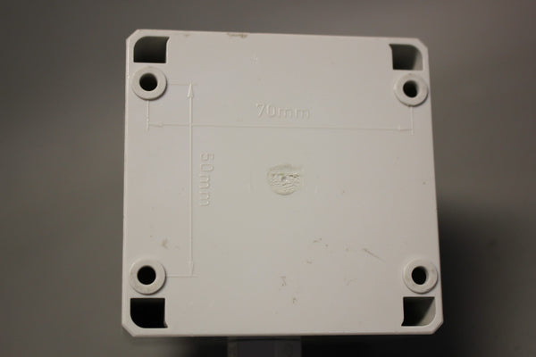 UNUSED HOFFMAN PUSH BUTTON ENCLOSURE Q-1PBPCDM WITH ALLEN BRADLEY 800E-3X01