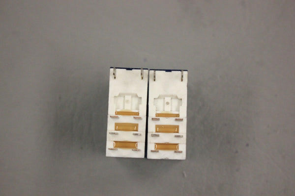 LOT OF 2 ALLEN-BRADLEY 700-HK32Z24 CONTROL RELAYS