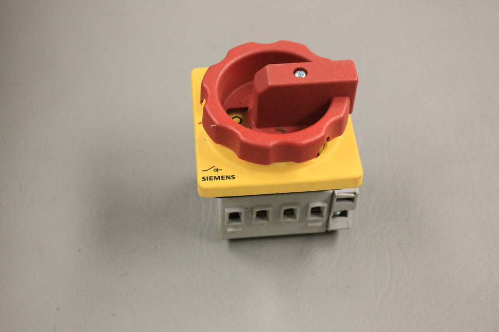 SIEMENS 3LD2003-1TP53 3 POLE DISCONNECT SWITCH