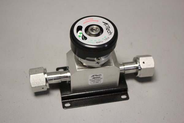 UNUSED APTECH STAINLESS MANUALLY OPERATED DIAPHRAGM VALVE AP3900SM FV8 FV8 00