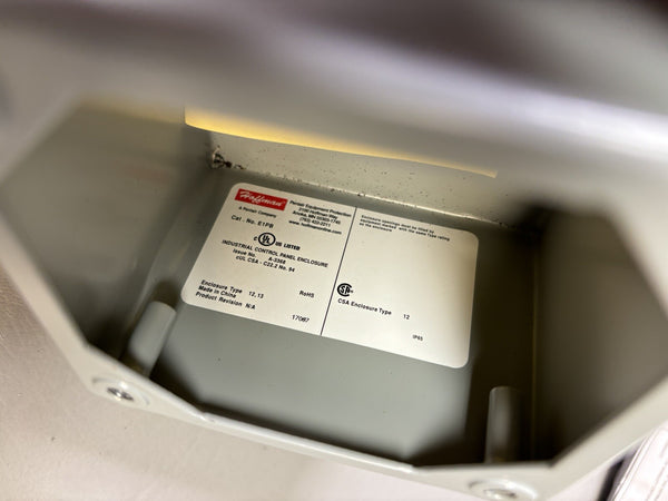 SIEMENS 52PP2A2A RED PUSH PULL OPERATOR BUTTON W/ HOFFMAN ENCLOSURE