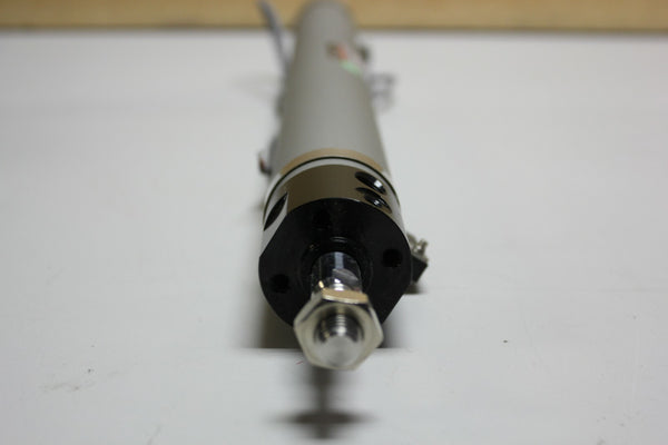 SMC 10-CDG1FN32-300 C73 Pneumatic Cylinder Stroke