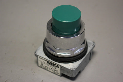 Unused SIEMENS OIL TIGHT PUSH-BUTTON SWITCH 52PM8B2J
