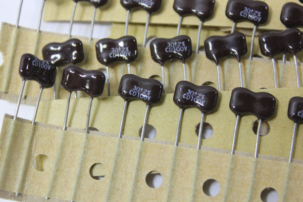 20 PCS 30±2% CD100V Capacitor lot 