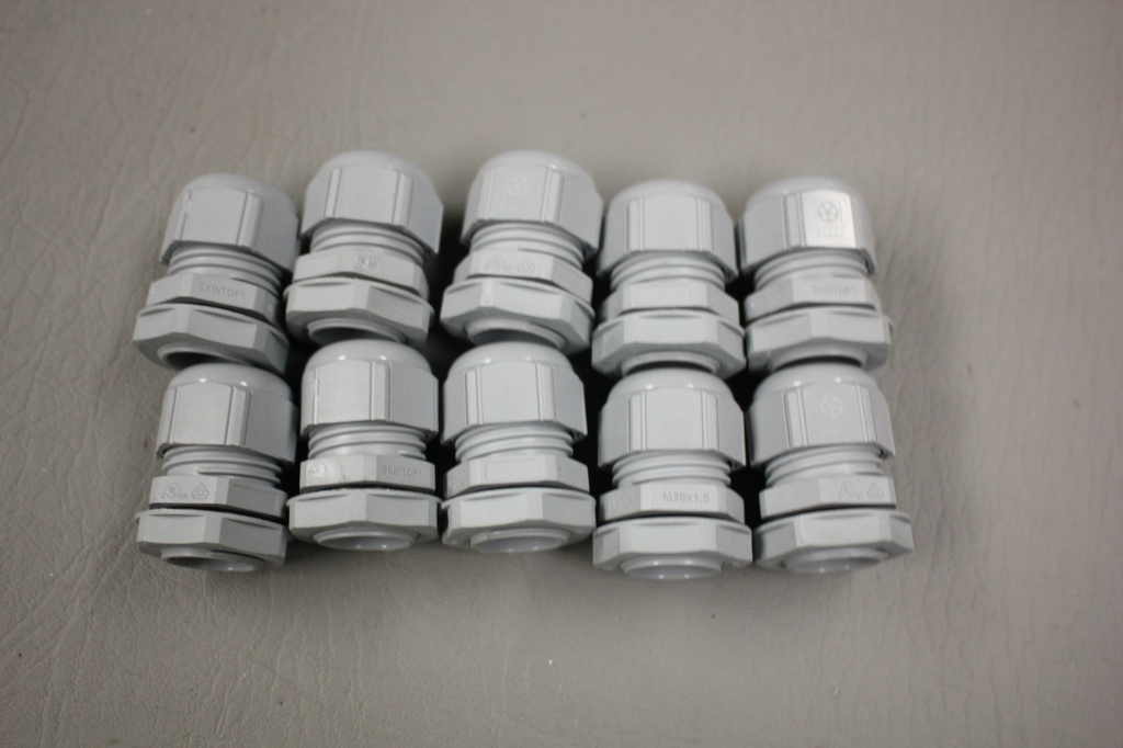 LOT OF 10 LAPP KABEL SKINTOP 7042-204