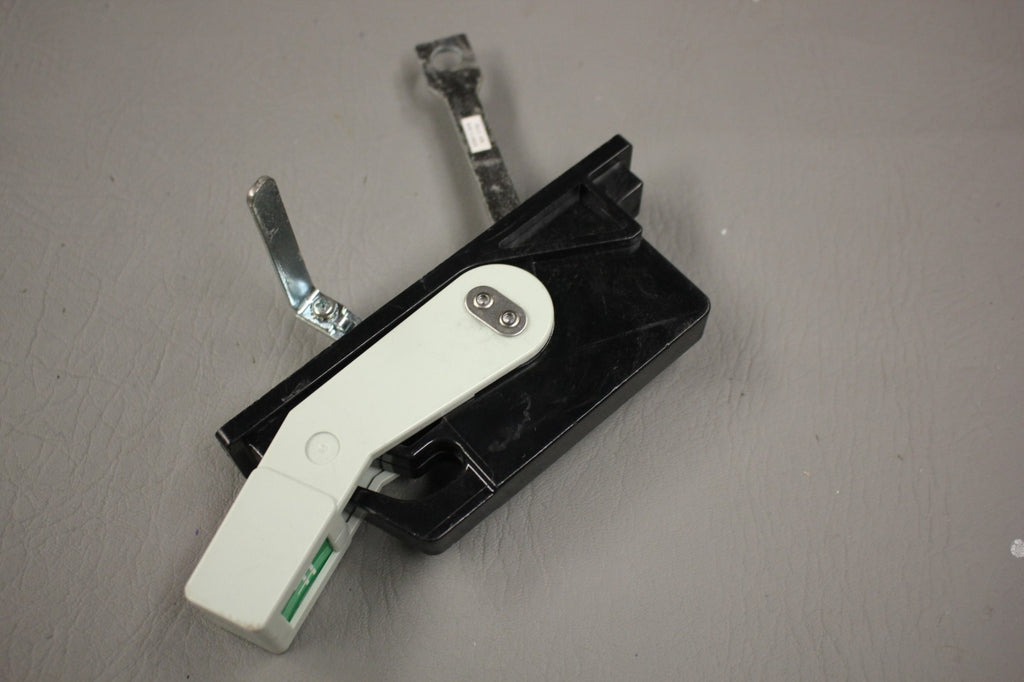 UNBRANDED DISCONNECT HANDLE 500471-B00