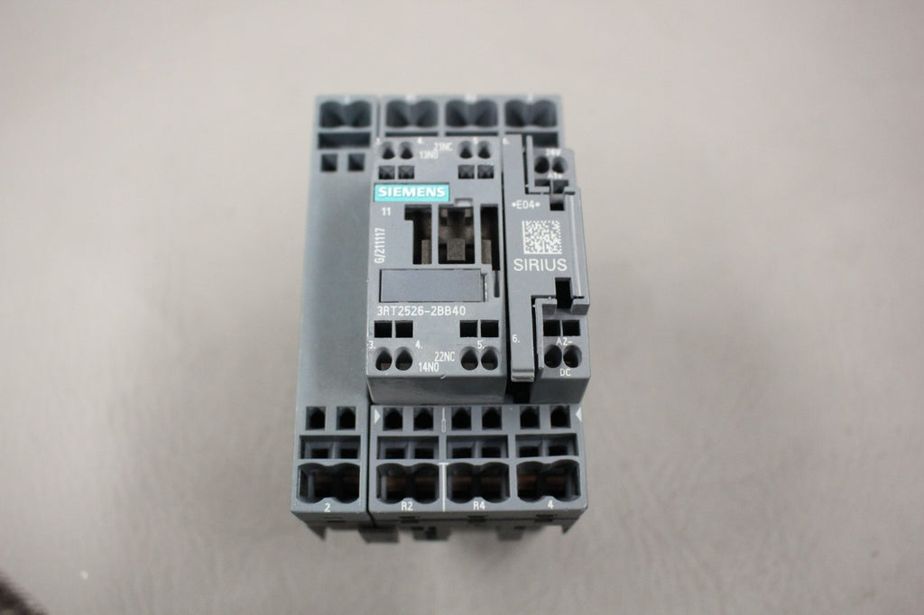 SIEMENS SIRIUS CONTACTOR 3RT2526-2BB40