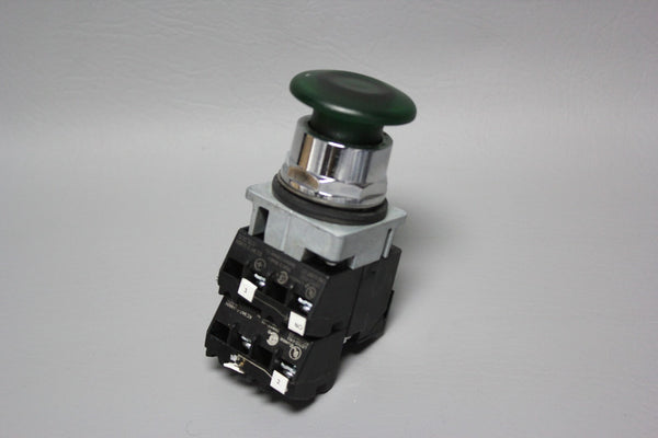 SIEMENS GREEN OIL TIGHT MUSHROOM HEAD PUSH BOTTON 52PP7ESUB W/ 52BAU