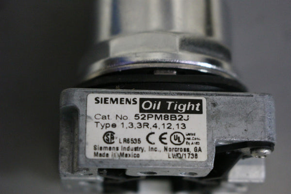 Unused SIEMENS OIL TIGHT PUSH-BUTTON SWITCH 52PM8B2J