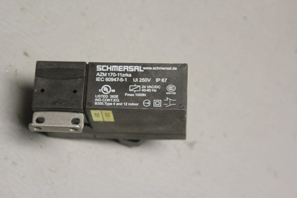 SCHMERSAL SAFETY INTERLOCK SWITCH WITH AXTUATOR AZM 170-11zrka