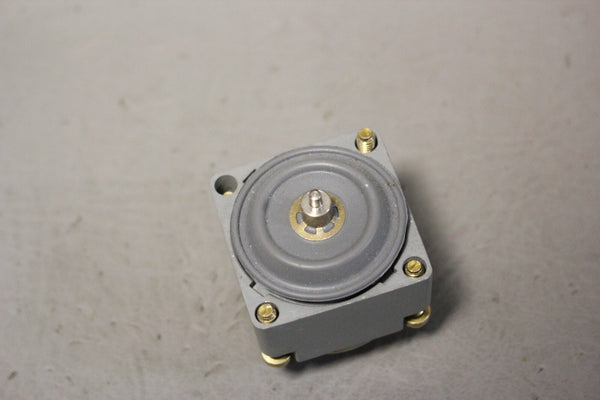 UNUSED SIEMENS LIMIT SWITCH OPERATING HEAD 3SE03-DT1