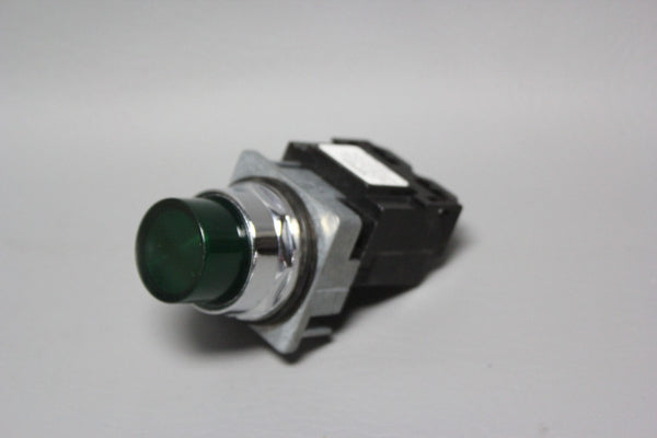 SIEMENS GREEN OIL TIGHT PILOT LIGHT 52PL4H3 W/ 52AATHN