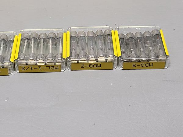 LOT OF NEW BUSS SMALL DIMENSION FUSES ABC/MTH/AGC/MDA/MDQ/MDL 125V & 250V