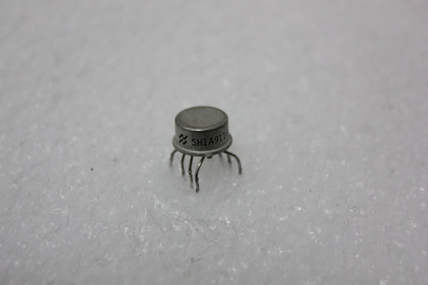 NATIONAL MIL SPEC METAL CAN DUAL COMPARATOR LM193H/883C   (S1-3-28A)