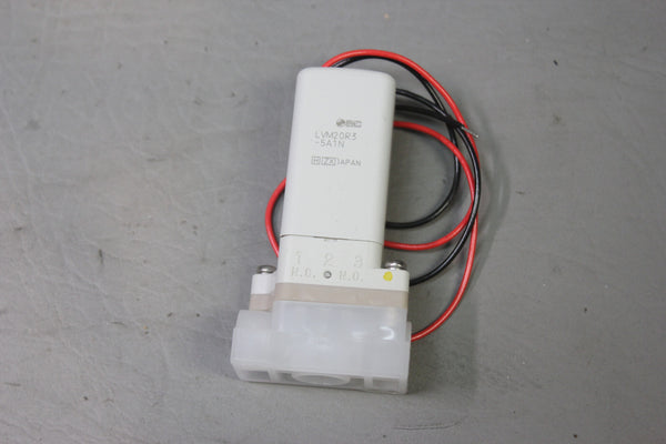 UNUSED SMC LIQUID CHEMICAL SOLENOID VALVE LVM20R3-5A1N