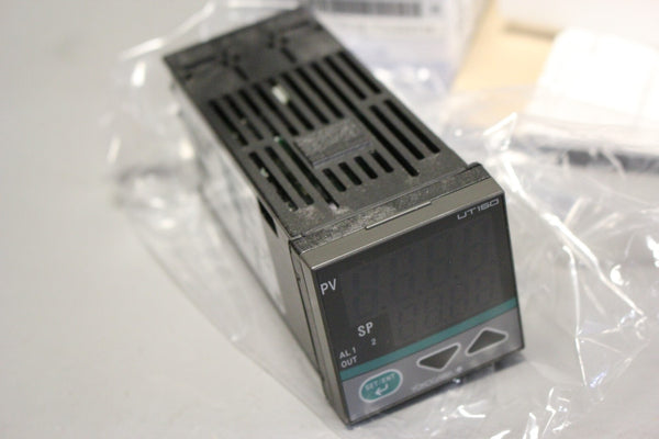 NEW YOKOGAWA TEMPERATURE CONTROLLER UT150-AN