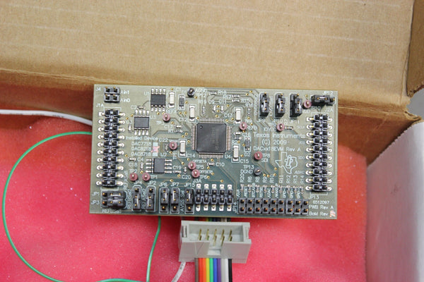 TEXAS INSTRUMENTS TI DAC82128 EVM EVALUATION BOARD W/ POWER SUPPLY