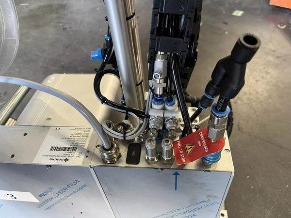 Domino Corner Wrap Labeler M230i-CW100-280-110/200-RIGHT