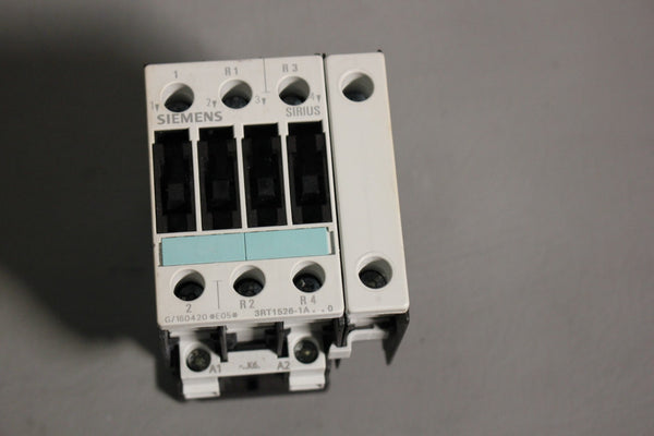 UNUSED SIEMENS AC-3 CONTACTOR 400V 3RT1526-1AK60