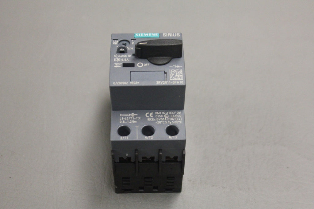 SIEMENS 3RV2011-0FA10 CIRCUIT BREAKER