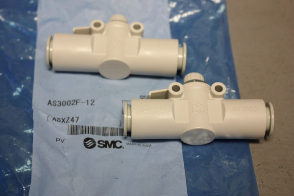 NEW LOT OF 2 SMC FITTINGS AS3002F-12