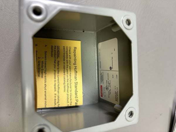 SIEMENS 52PP2A2A RED PUSH PULL OPERATOR BUTTON W/ HOFFMAN ENCLOSURE