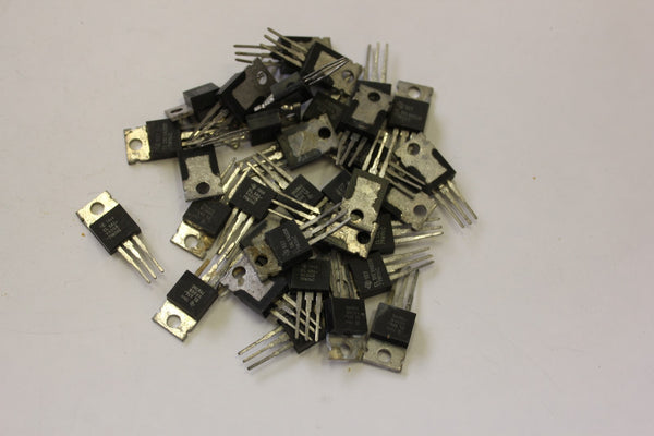  LOT OF 34 TI Transistors 79M06C  NEW
