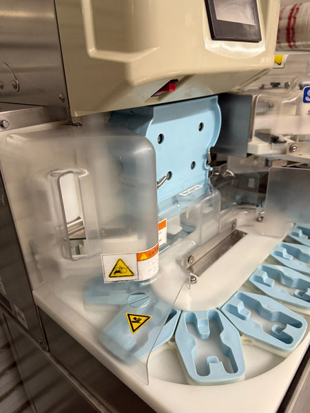 Suzumo SGP-SNB-ET Compact Sushi Forming & Wrapping Machine Robot 100V