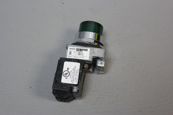 SIEMENS PILOT LIGHT SWITCH GREEN OIL TIGHT LED 52PL4G3