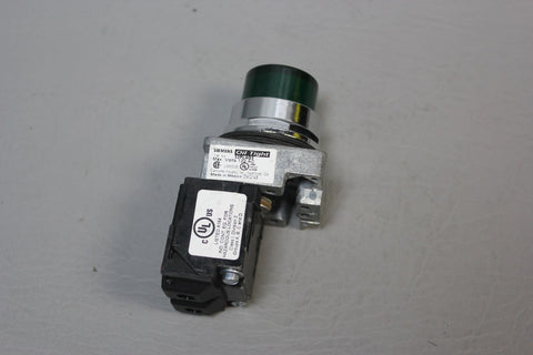 SIEMENS PILOT LIGHT SWITCH GREEN OIL TIGHT LED 52PL4G3