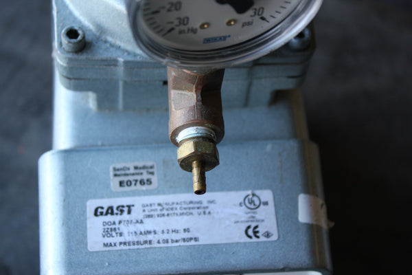 GAST VACUUM PUMP  DOA P707-AA