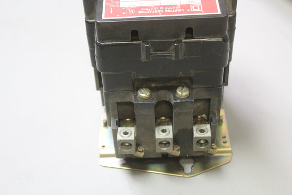 SQUARE D 100A LIGHTING CONTACTOR  8903S002