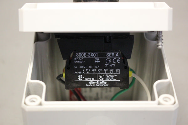 UNUSED HOFFMAN PUSH BUTTON ENCLOSURE Q-1PBPCDM WITH ALLEN BRADLEY 800E-3X01