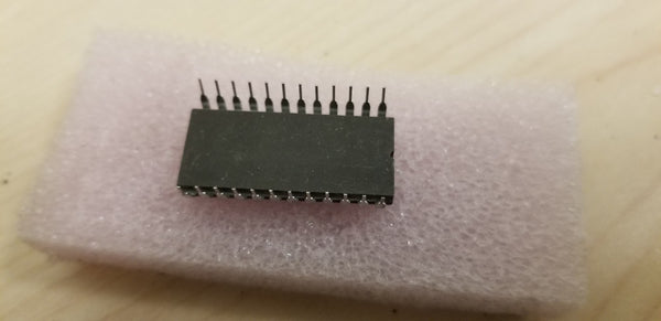 AMD D8212 8-bit Input/Output Ceramic Dip-24 New Old Stock