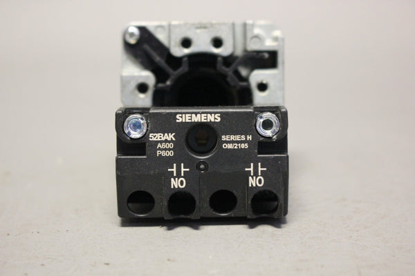 SIEMENS 52PM8B1K OIL TIGHT NAVY PUSHBUTTON & 52BAK CONTACT BLOCK