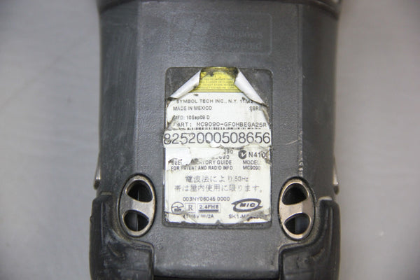 SYMBOL WIRELESS PORTABLE DATA TERMINAL BARCODE SCANNER WITH PS & DOCK MC9090