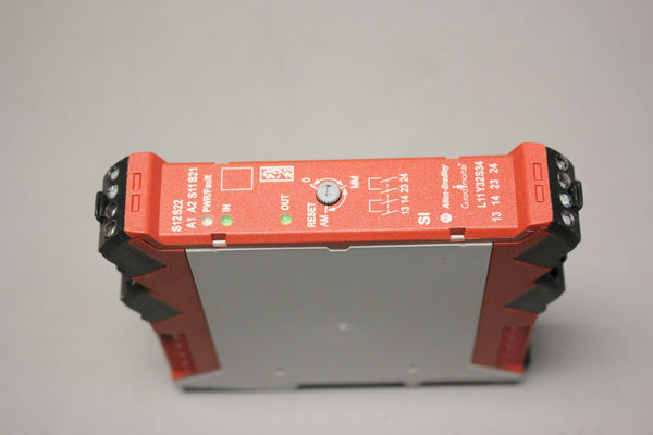 ALLEN BRADLEY SAFETY RELAY GSR SI 440R-S12R2 A
