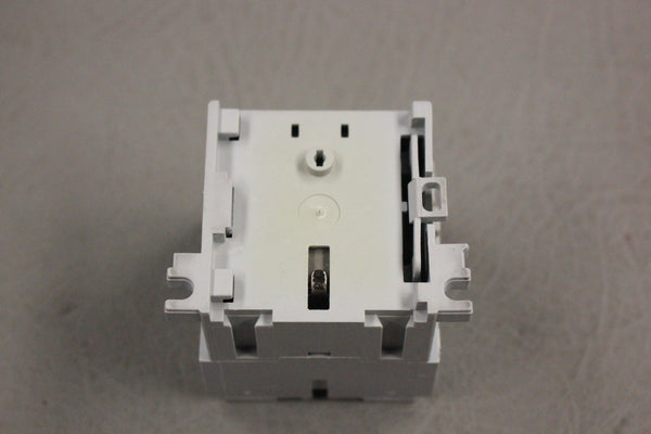 ALLEN-BRADLEY 700DC-MB220 CONTROL RELAY