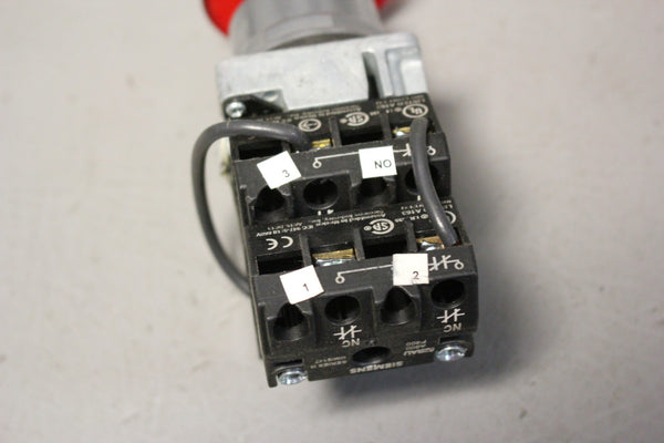 USED SIEMENS ILLUMINATED PUSH/PULL BUTTON  52PP7LRU