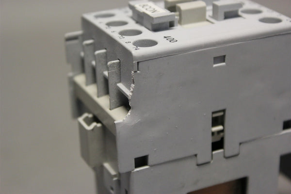 Allen-Bradley General Purpose Contactor 100-C16DJ400 + Timing Module 100ETAZJ30