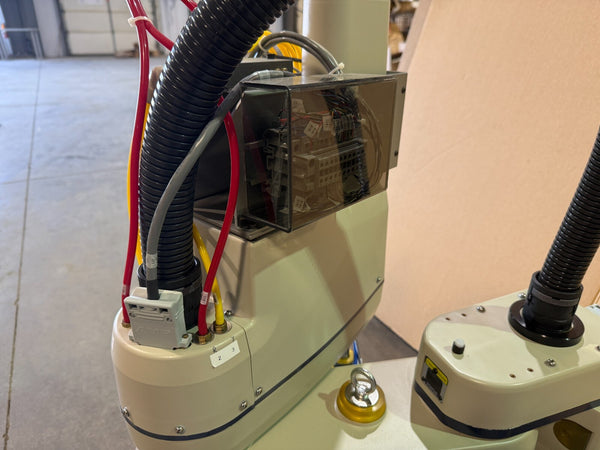 Adept SCARA Robot arm  Cobra S600  +SERVO Amp Controller 0490-000