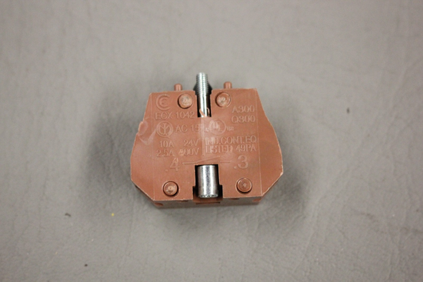 AUTOMATION DIRECT PUSHBUTTON CONTACT BLOCK A300 Q300