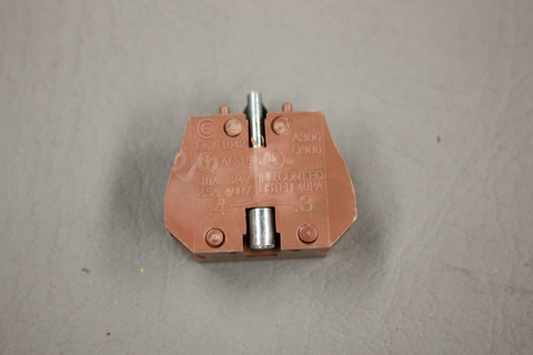 AUTOMATION DIRECT PUSHBUTTON CONTACT BLOCK A300 Q300