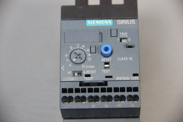 SIEMENS OVERLOAD RELAY 3RB3026-1QE