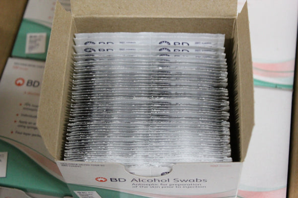 NEW CASE OF 1200 (12 BOXES OF 100) BD ALCOHOL SWABS 326895