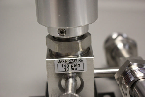 UNUSED APTECH STAINLESS DIAPHRAGM VALVE AP3540SM 2PWA TW4 TW4 145 PSIG 10 BAR