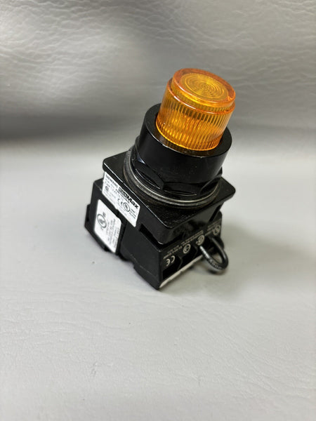 UNUSED SIEMENS 52AATG4B INTEGRAL LED LIGHTING MODULE YELLOW AMBER TRANSFORMER