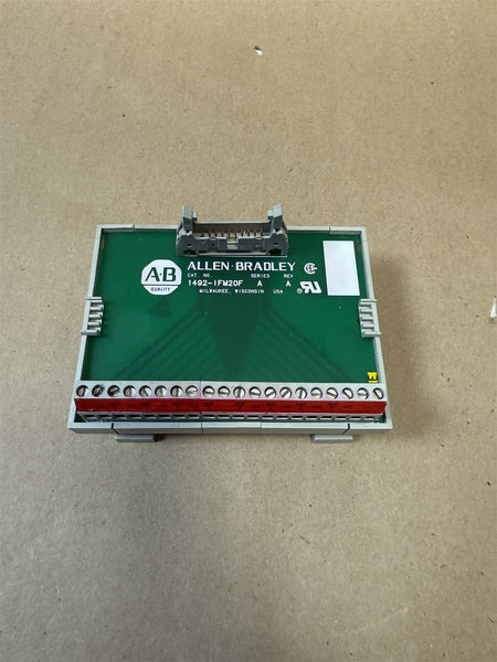 UNUSED ALLEN BRADLEY DIGITAL INTERFACE MODULE 1492-IFM20F A